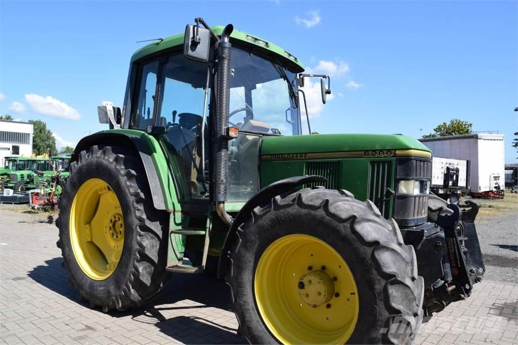 John Deere 6200 Traktorit