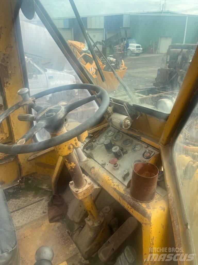 CAT 980 B Pyöräkuormaajat