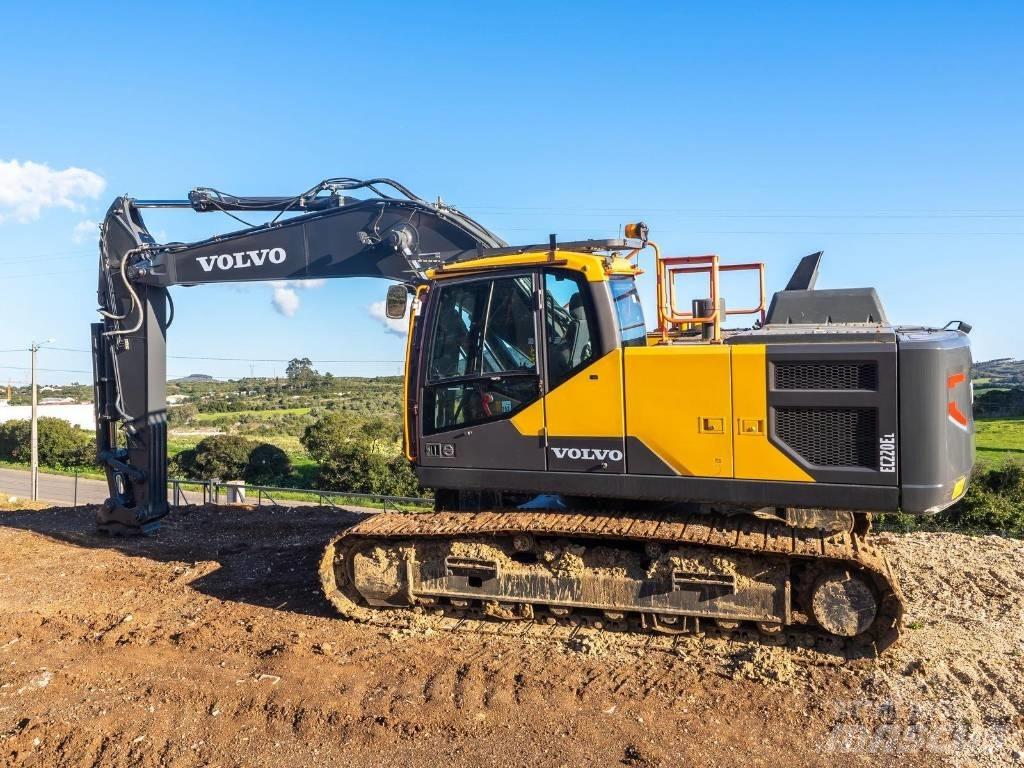 Volvo EC 220 E Telakaivukoneet