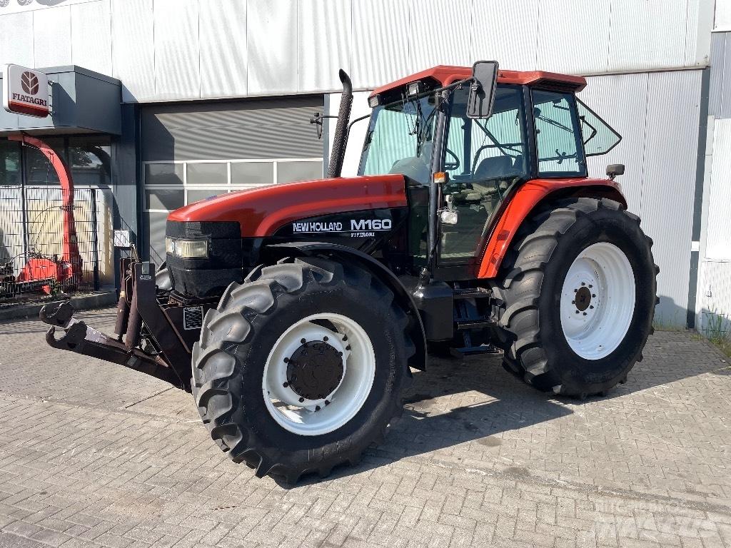 New Holland M 160 Traktorit