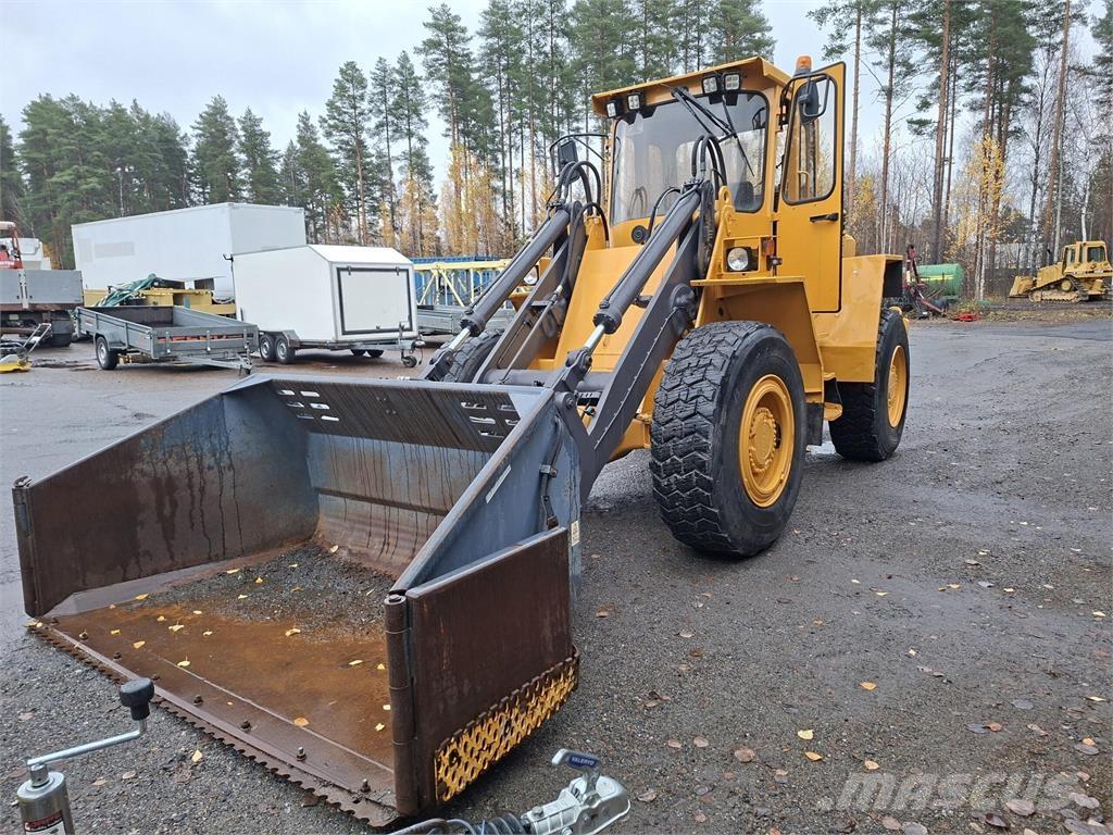 Volvo BM L70 Pyöräkuormaajat