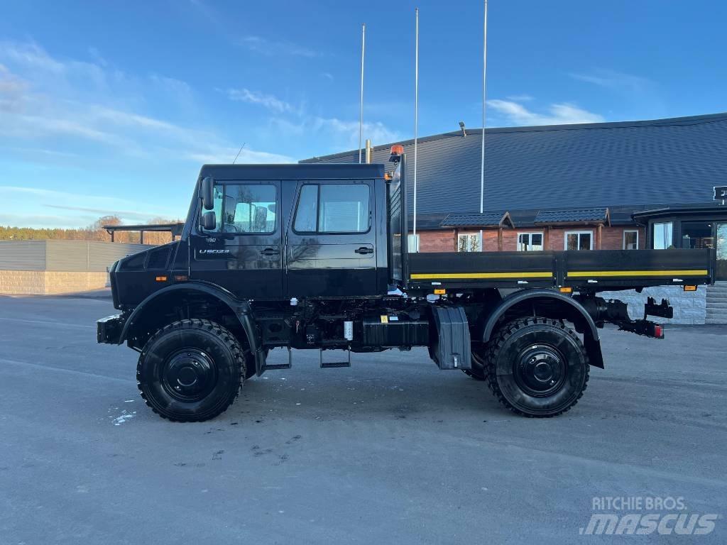 Mercedes-Benz Unimog Lava-kuorma-autot
