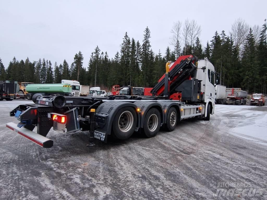 Scania R540 8x2 Koukkulava kuorma-autot