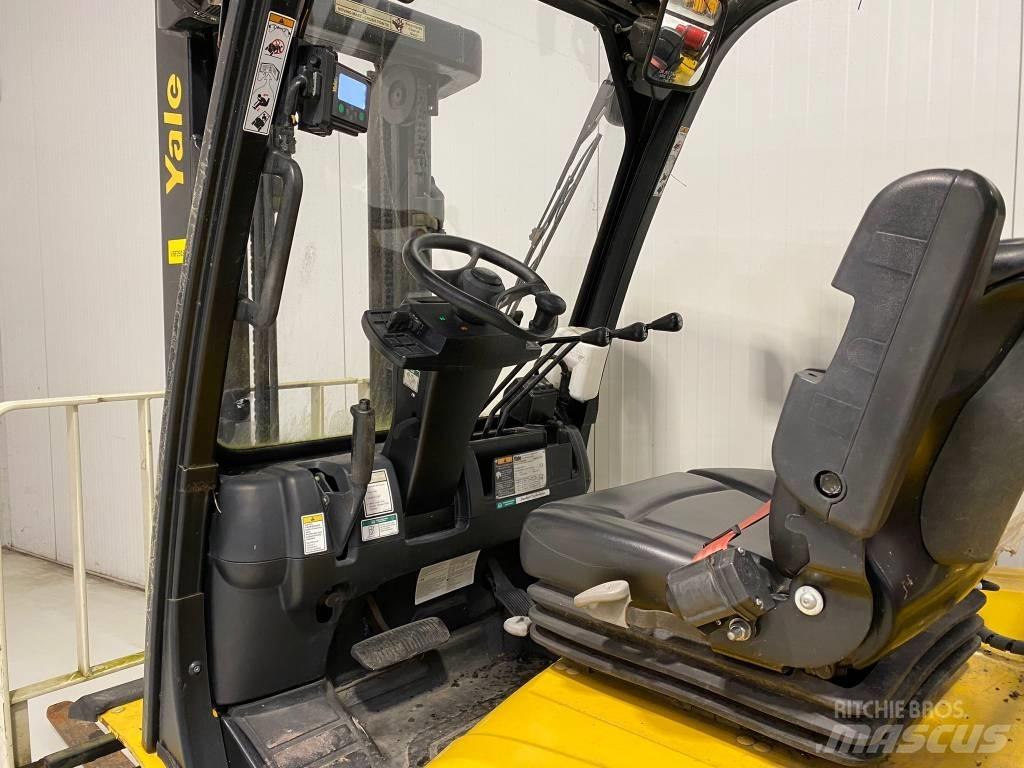 Yale GLP25VX Nestekaasutrukit