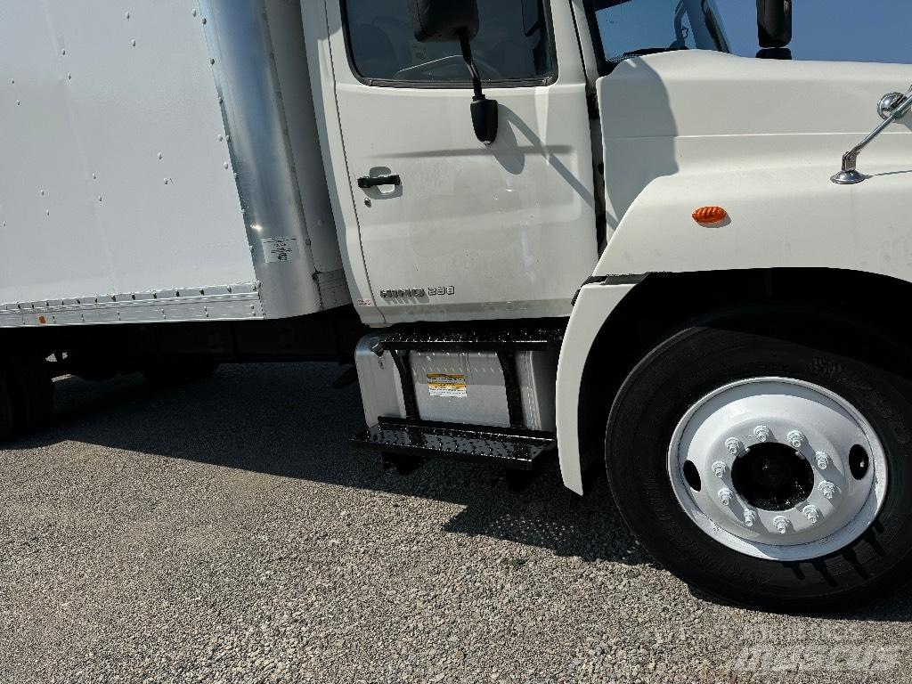Hino 238 Umpikorikuorma-autot