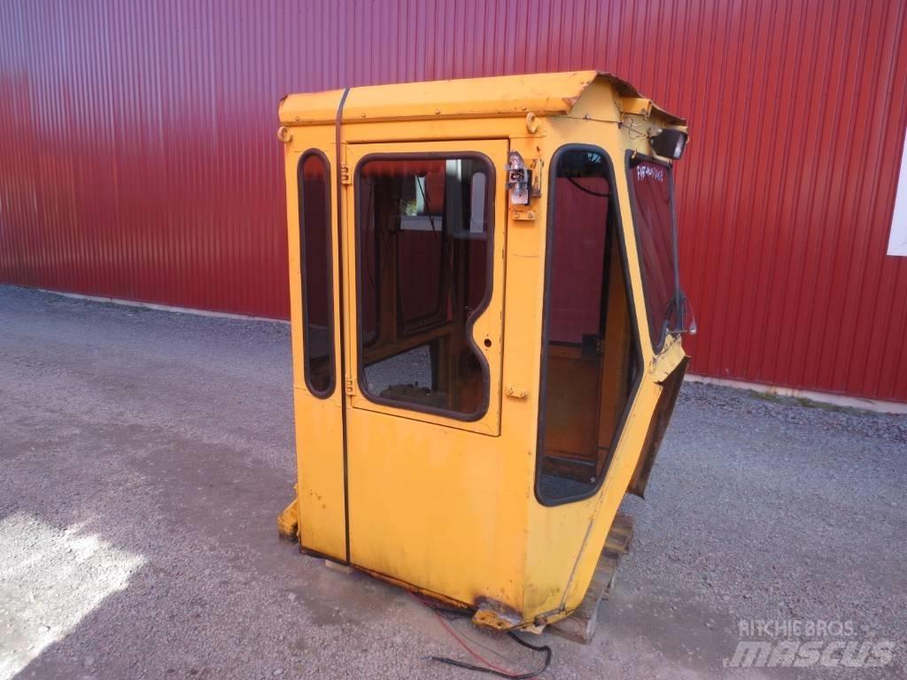 Fiat-Allis 345B Ohjaamo ja sisusta