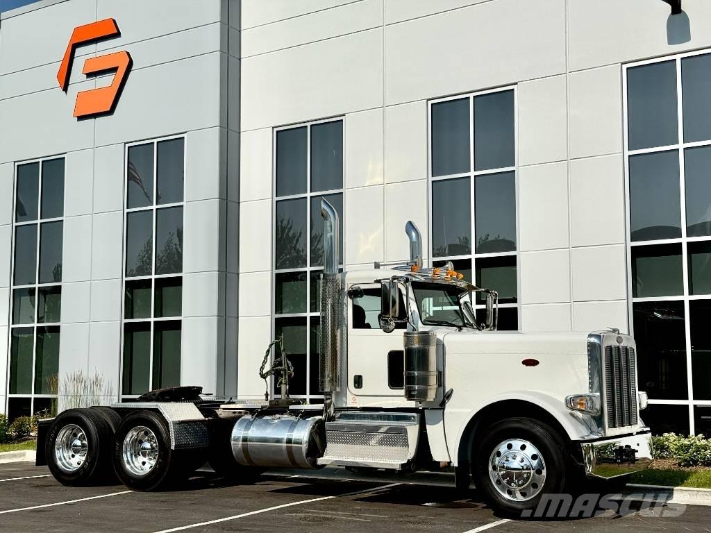 Peterbilt 389 Vetopöytäautot