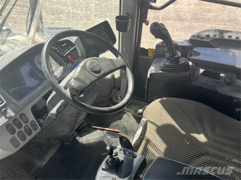 Komatsu WA470-7 Pyöräkuormaajat