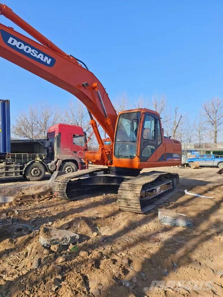 Doosan DH225LC-7 Telakaivukoneet
