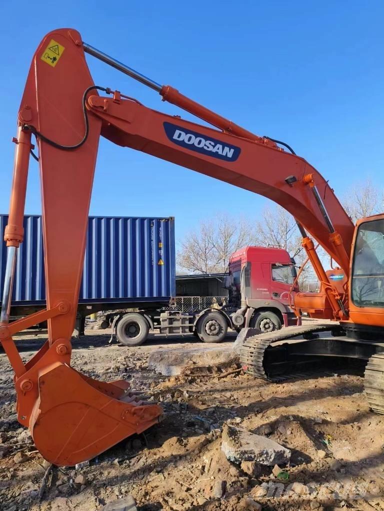 Doosan DH225LC-7 Telakaivukoneet