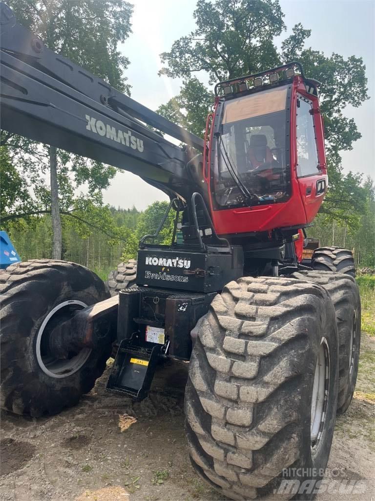 Komatsu 951 Harvesterit