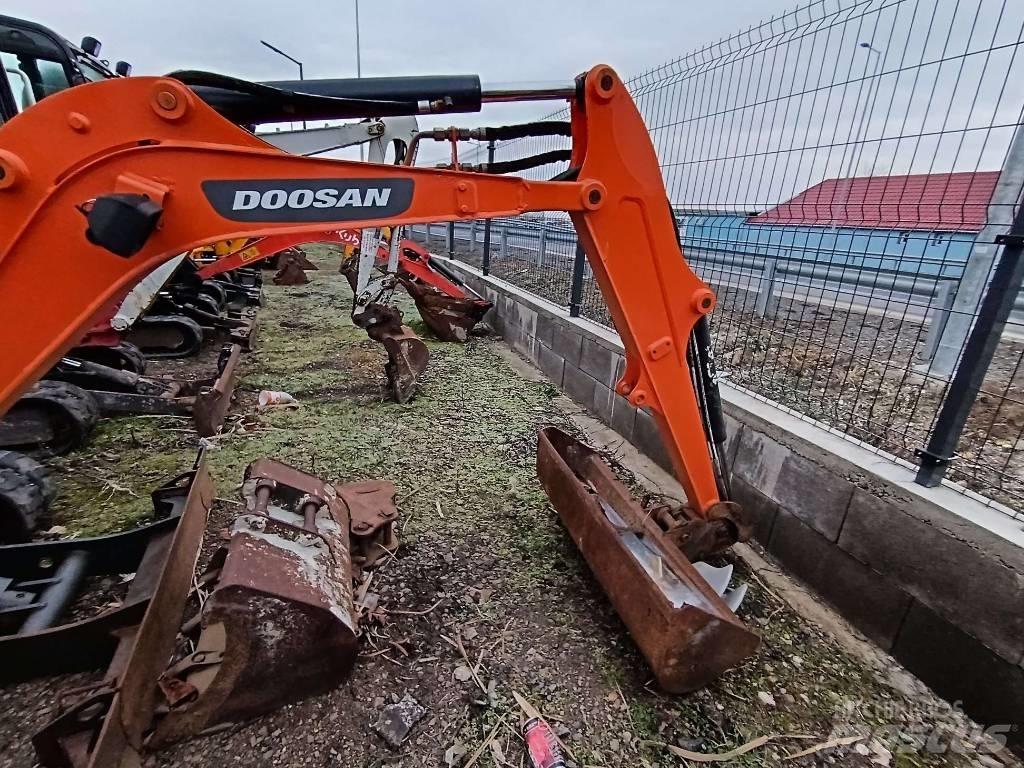 Doosan DX 19 Minikaivukoneet < 7t