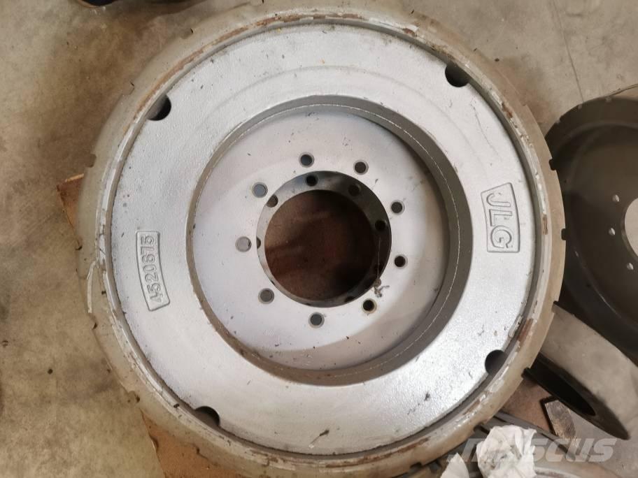 JLG E 300 AJP Renkaat ja vanteet