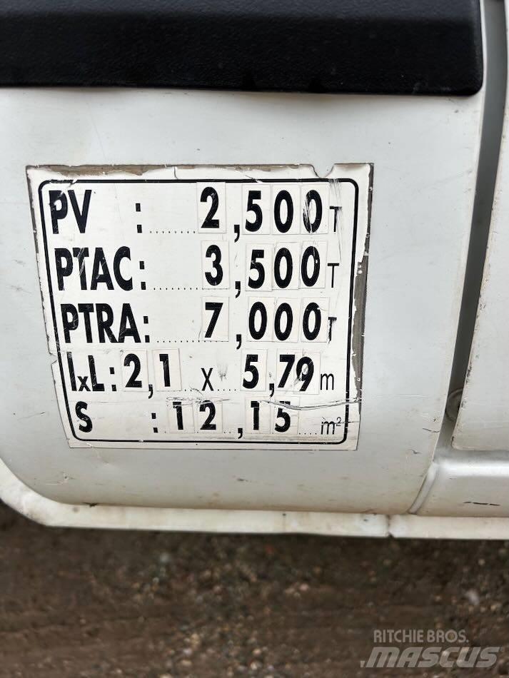 Iveco 35C 11 Pakettiautot