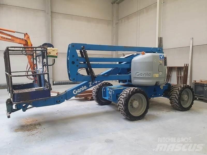 Genie Z45/25 Kuukulkijat