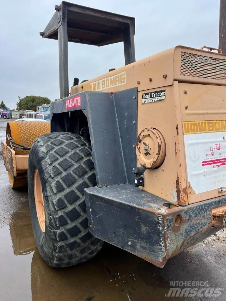 Bomag BW212D-2 Yksivalssijyrät