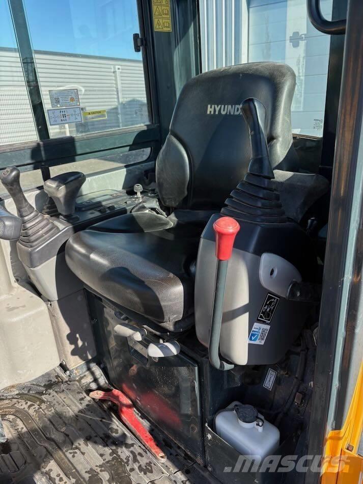 Hyundai R25Z-9 AK Minikaivukoneet < 7t