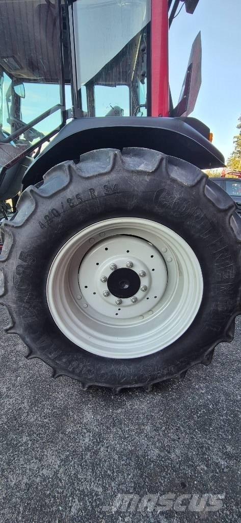 Valtra A 72 Traktorit