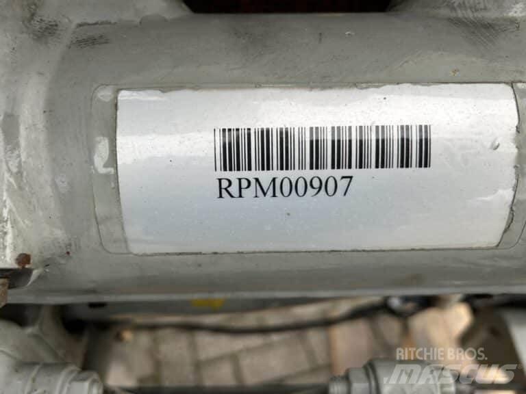 CAT C32 Merimoottorit