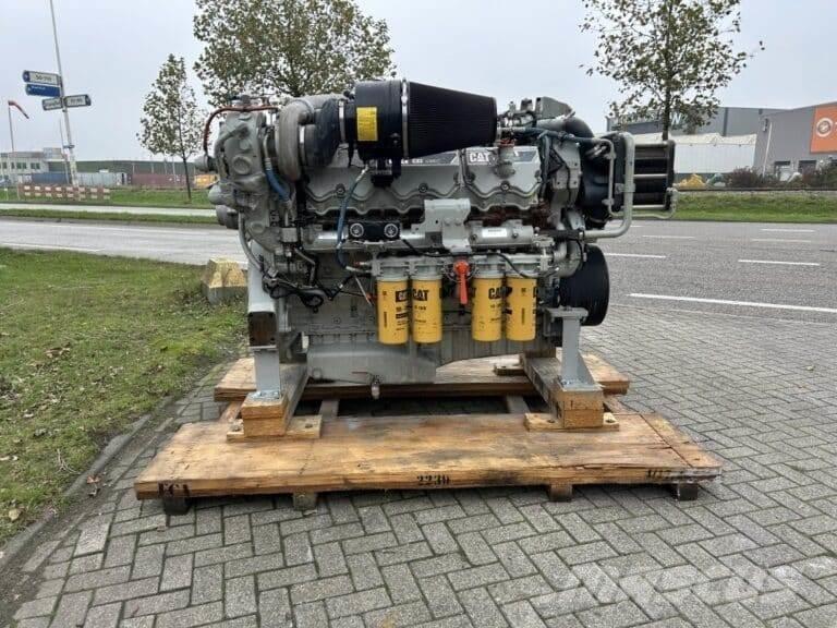 CAT C32 Merimoottorit