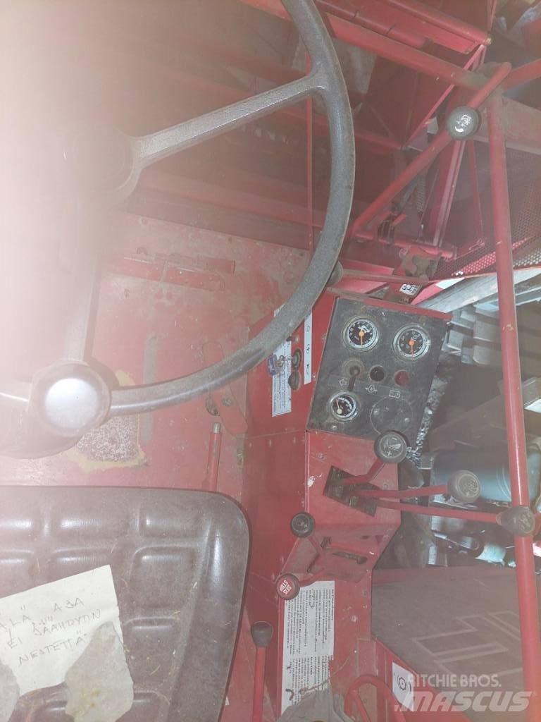 Massey Ferguson 330 Leikkuupuimurit