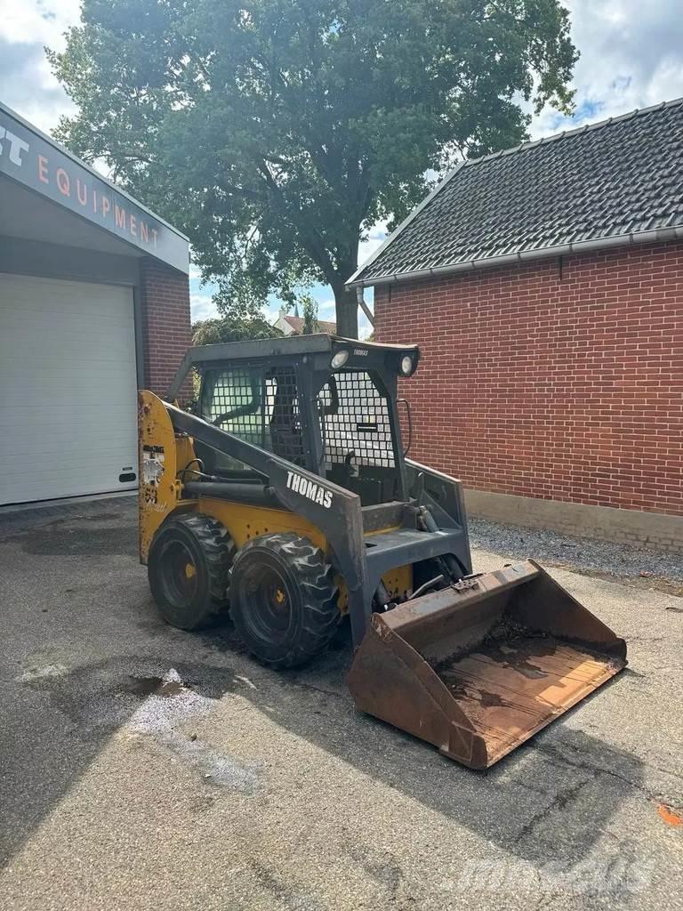 Thomas T153 Liukuohjatut kuormaajat