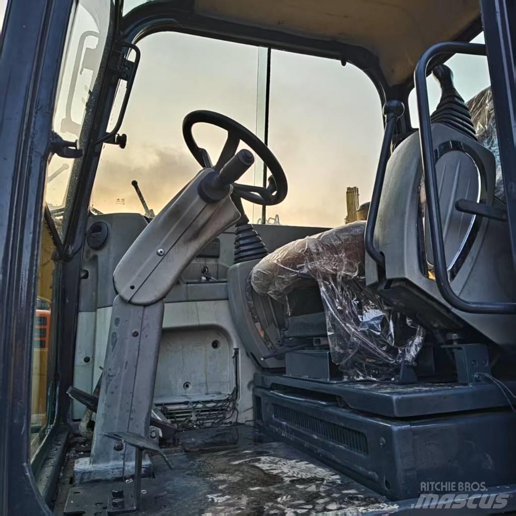 Hyundai 60 W Pyöräkaivukoneet