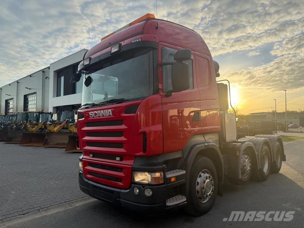 Scania R580 V8 8x4 Vetopöytäautot