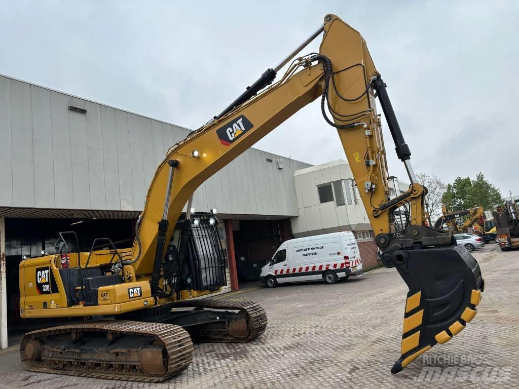 CAT 330 Telakaivukoneet