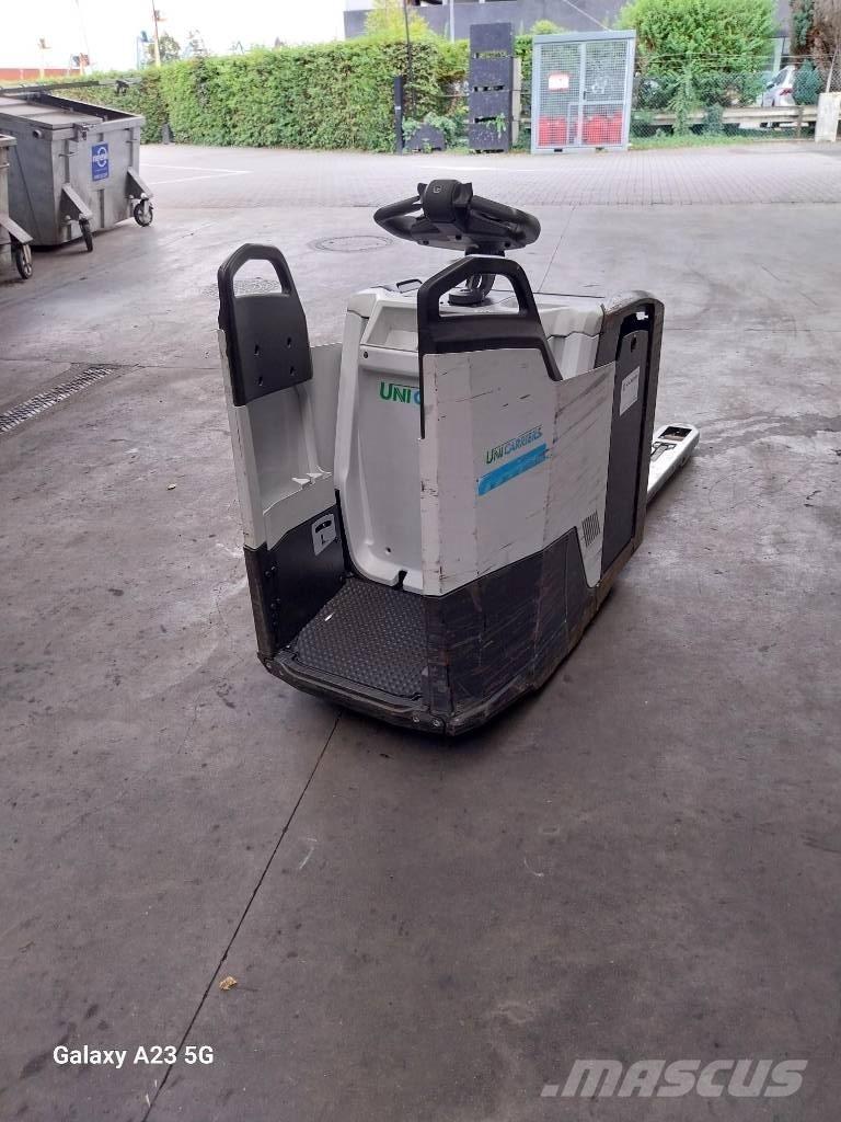 UniCarriers PLR200 Lavansiirtotrukit ajotasolla