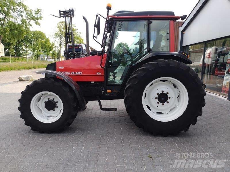 Valtra Valmet 900 Traktorit