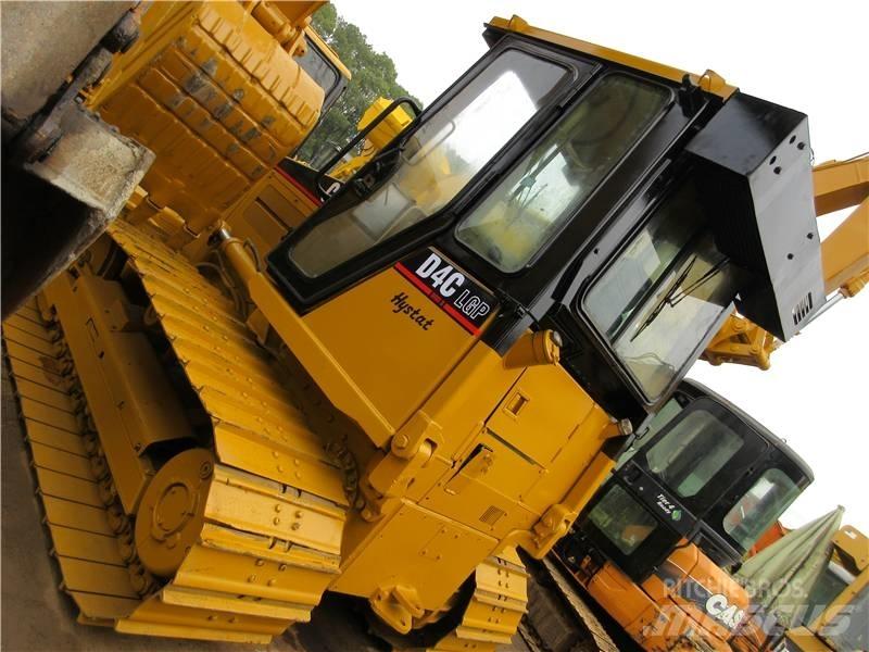 CAT D 4 C Telaketjupuskutraktorit