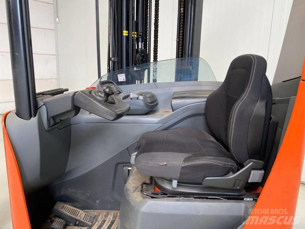 BT RRE140E Työntömastotrukit