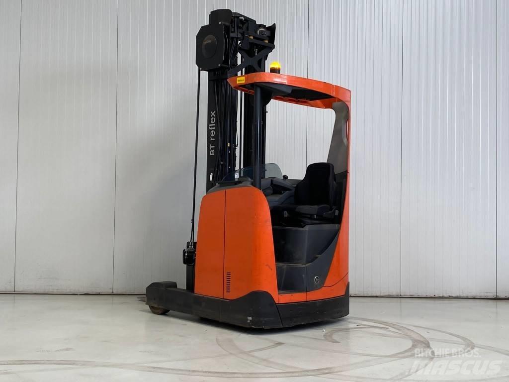 BT RRE140E Työntömastotrukit