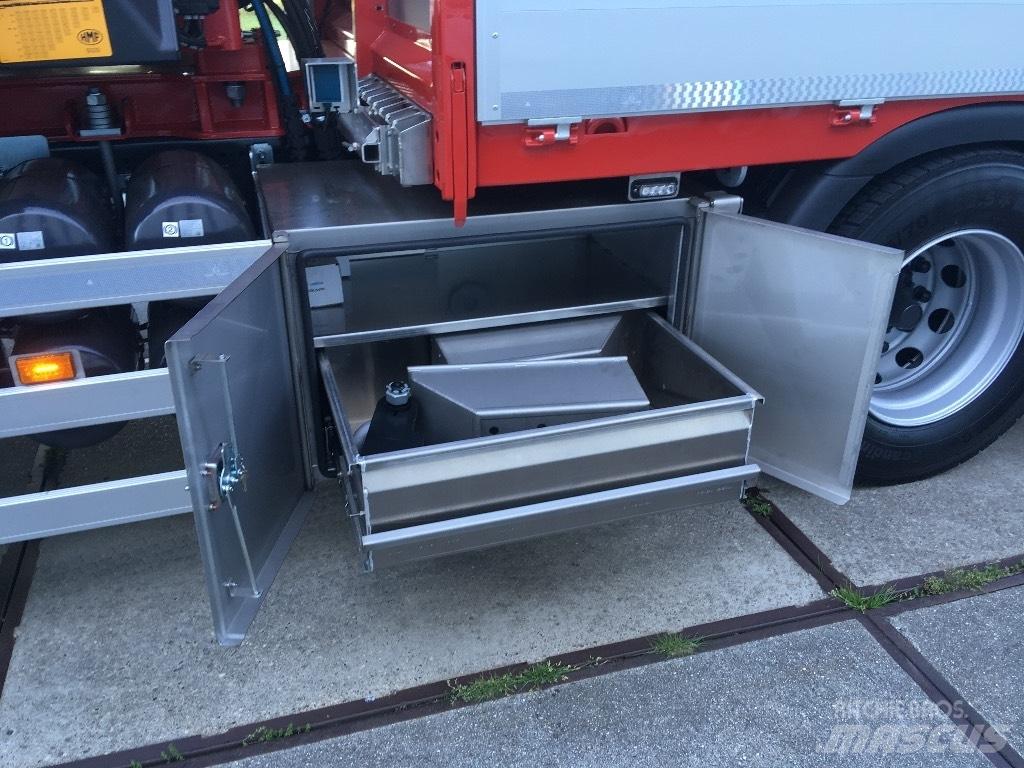 Scania R 560 Nosturiautot