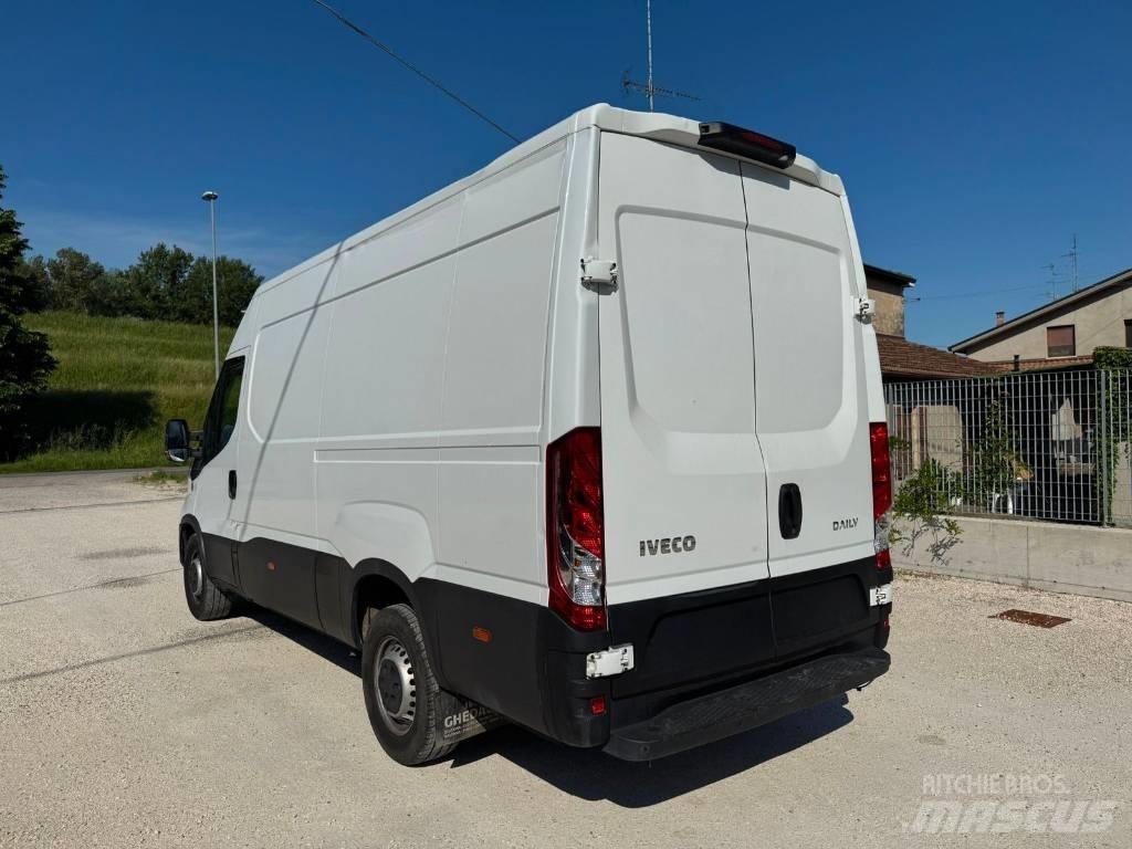 Iveco Daily 35s14 Pakettiautot