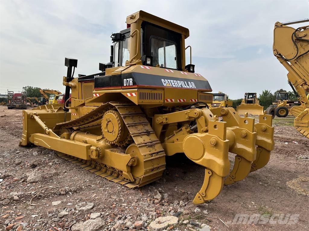 CAT D 7 R Telaketjupuskutraktorit