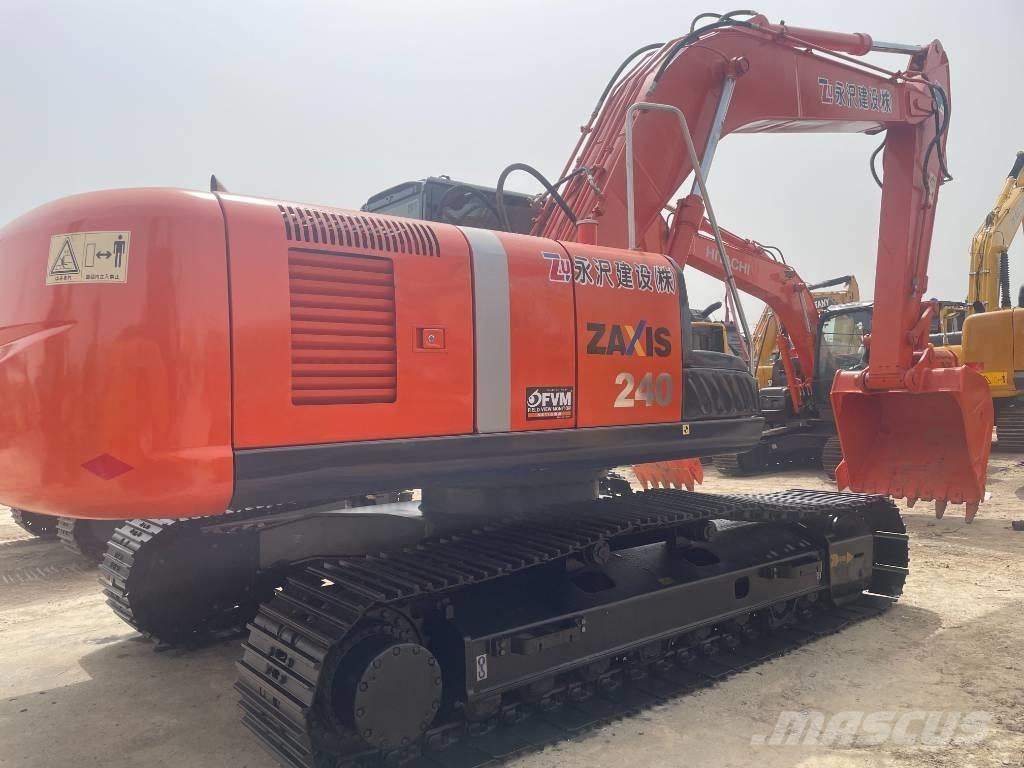 Hitachi ZX 240 Telakaivukoneet