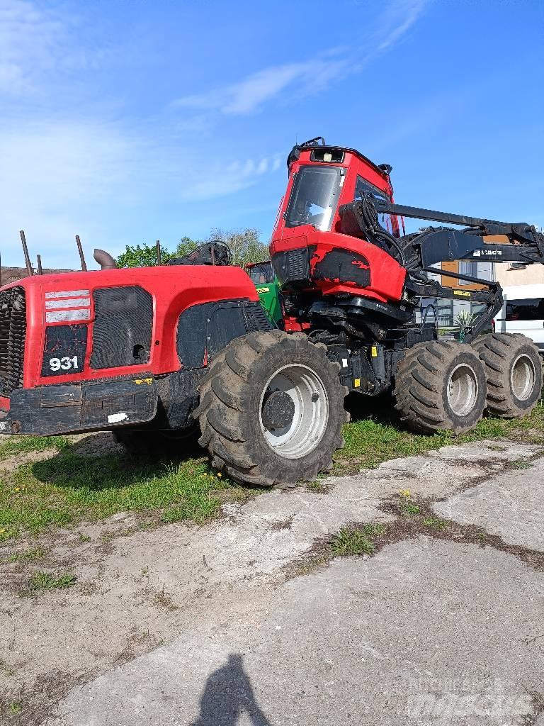 Komatsu 931 Harvesterit