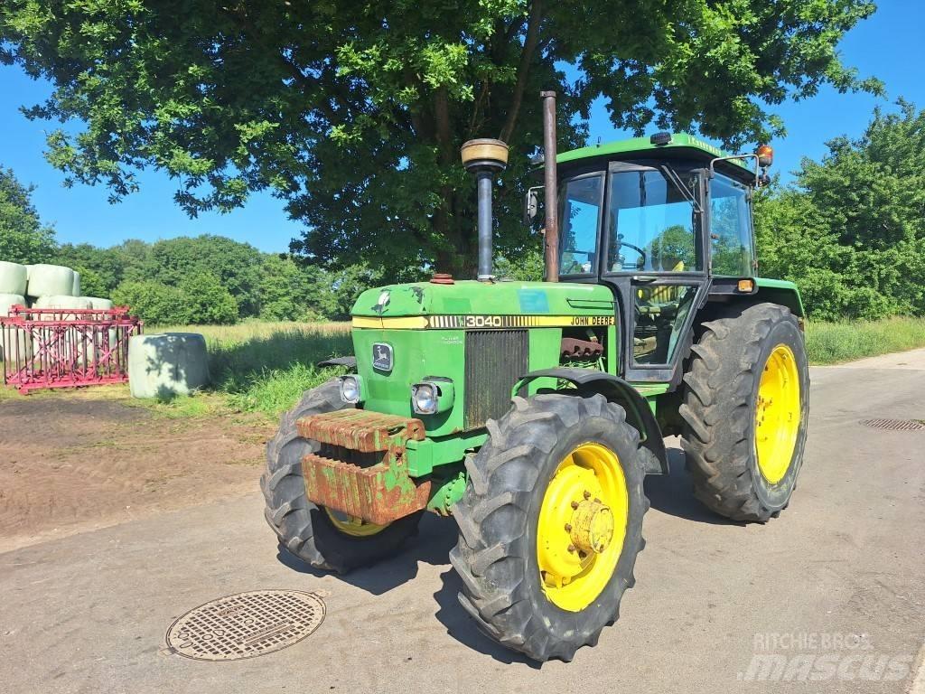 John Deere 3040 Traktorit