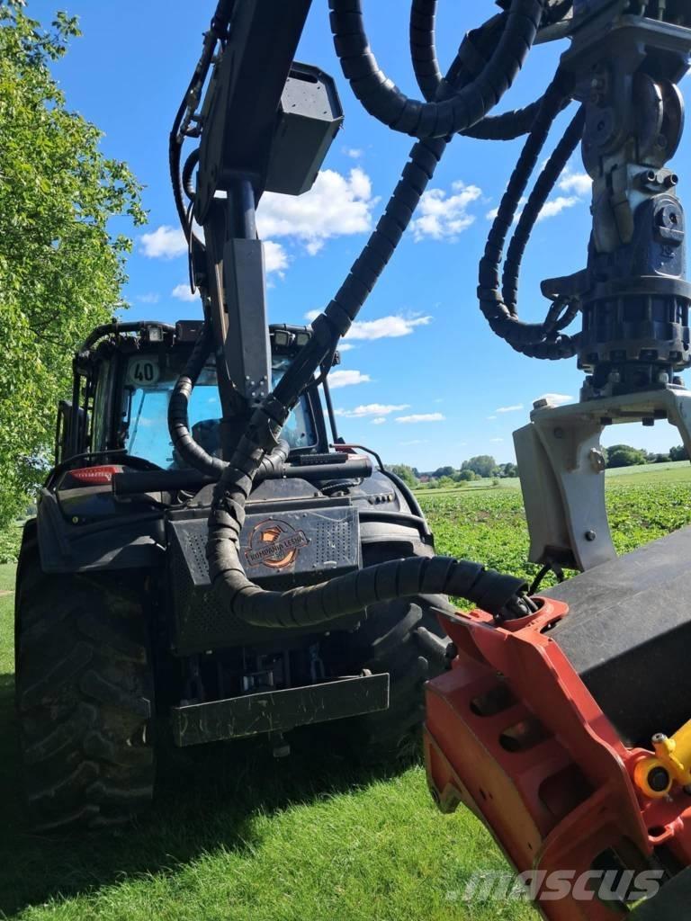 Valtra T 174 Harvesterit