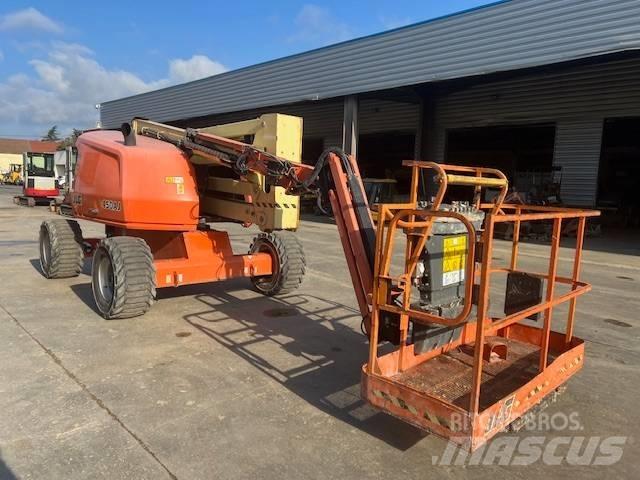 JLG 450 AJ Teleskooppipuominostimet