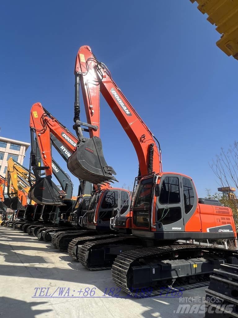 Doosan DX225 Telakaivukoneet
