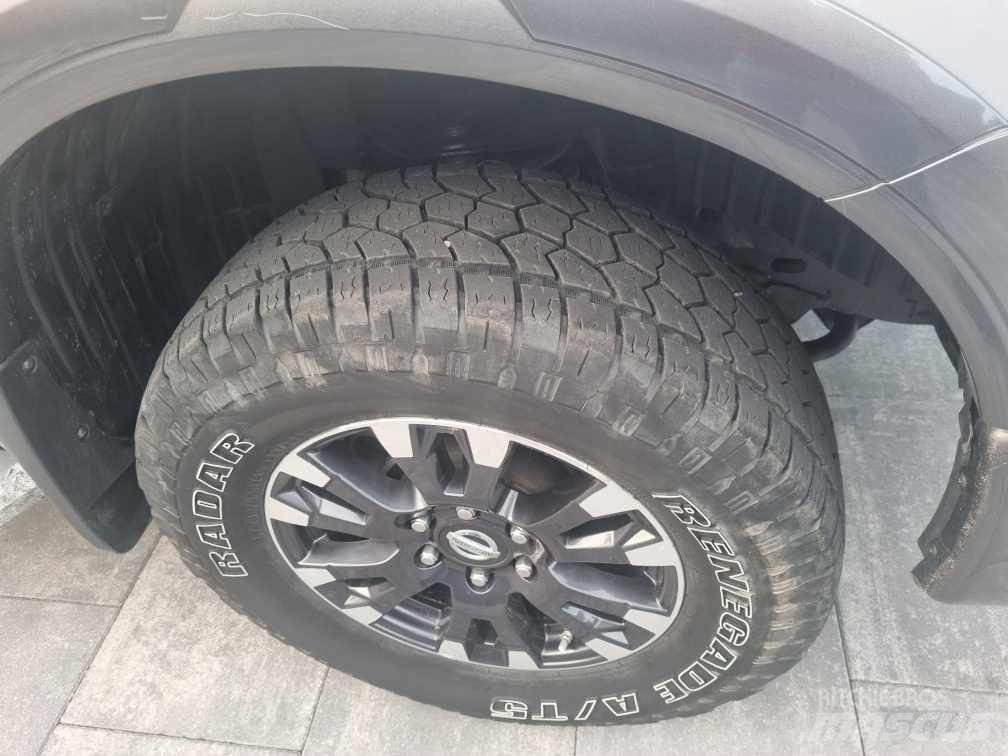 Nissan TITAN XD PRO Lava-autot