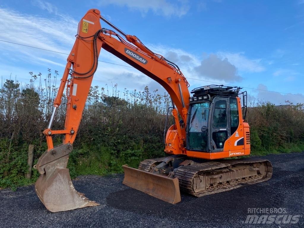 Doosan DX 140 LCR-3 Telakaivukoneet