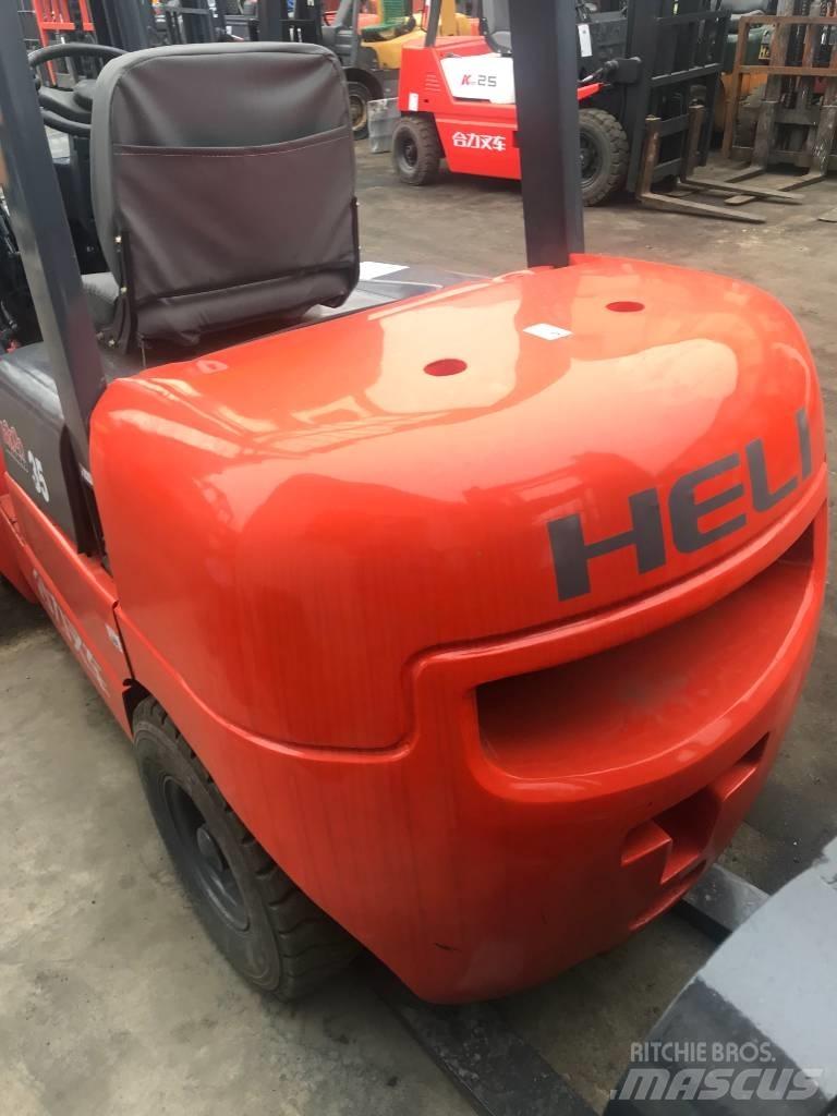 Heli H2000 35 Dieseltrukit