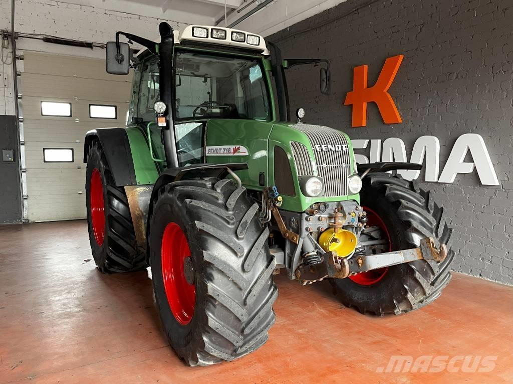 Fendt 716 Vario Traktorit