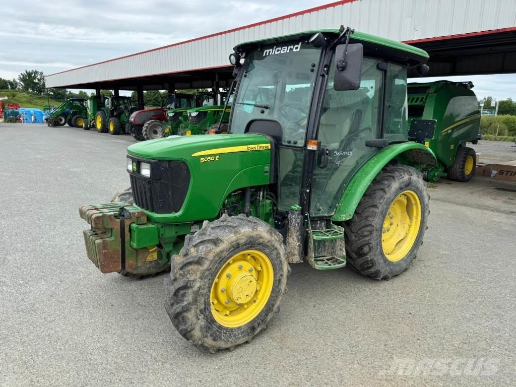 John Deere 5050E Traktorit