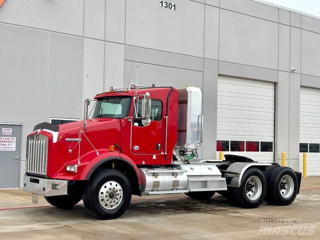 Kenworth T 800 Vetopöytäautot