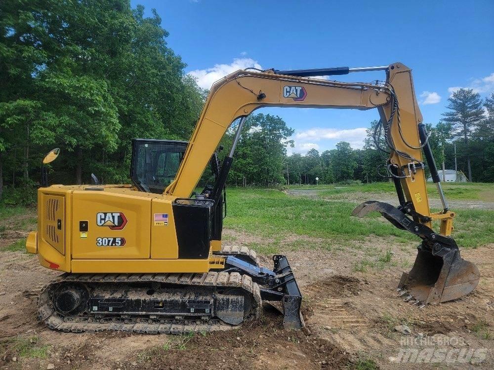 CAT 307 Minikaivukoneet < 7t